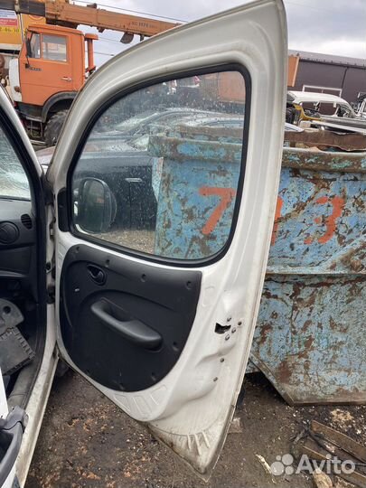 Передняя правая дверь Fiat Doblo 1