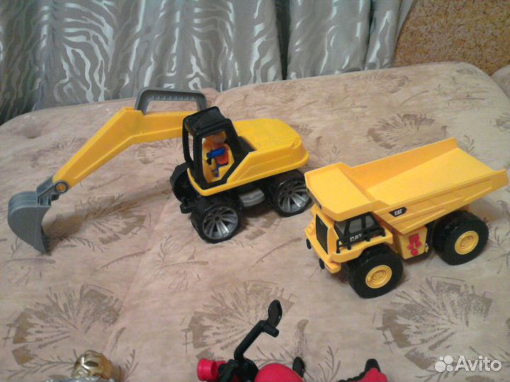 Машины звук, музыка, цены разные