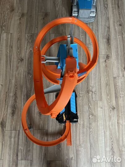Гоночный трек hot wheels