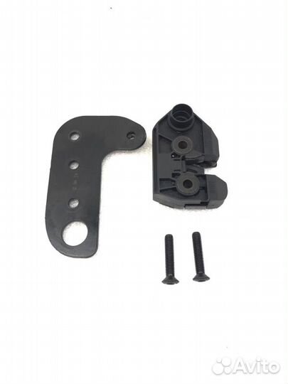 Замок багажника левый Land Rover Discovery 3 L319