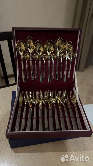 Набор столовых приборов на 12 персон