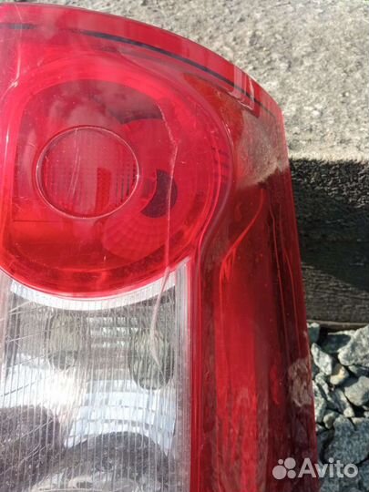 Задний правый фанарь Лада ларгус