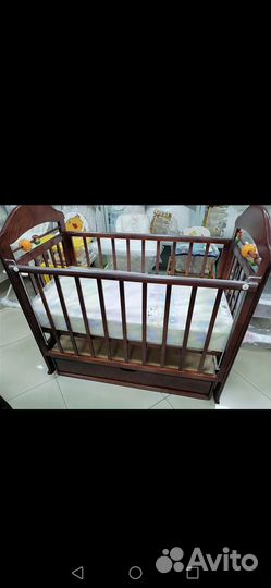 Детская кроватка