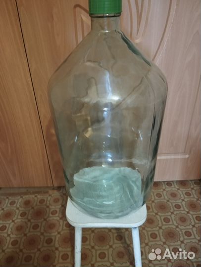 Бутылка стеклянная 20 литров