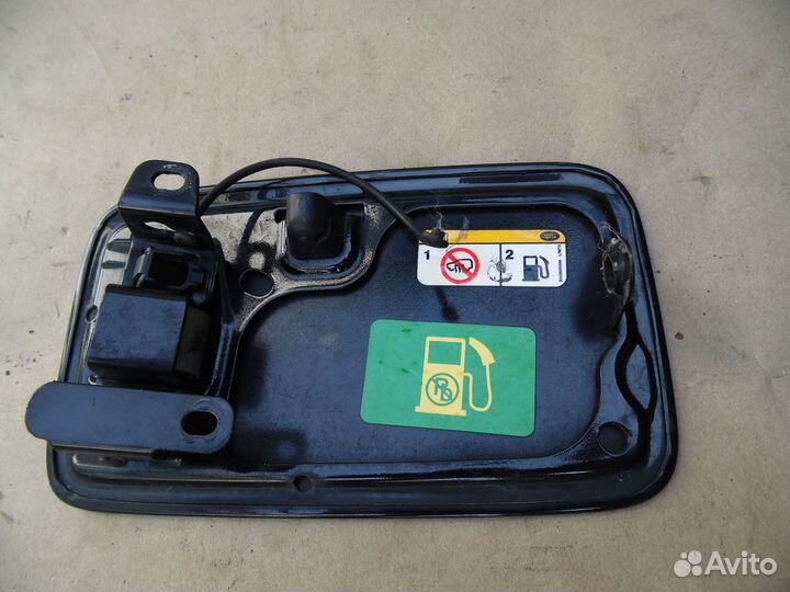 Лючок бензобака Рендж Ровер l322