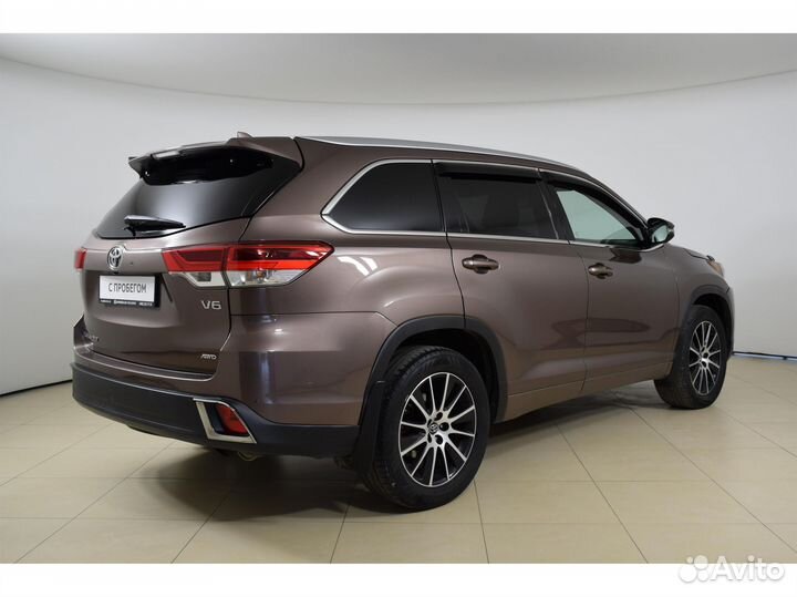 Toyota Highlander 3.5 AT, 2018, 210 127 км
