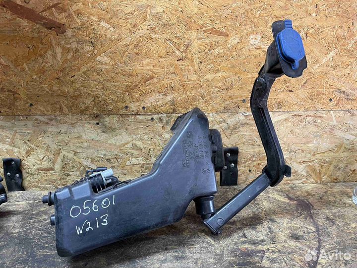 Бачок омывателя Mercedes E W213