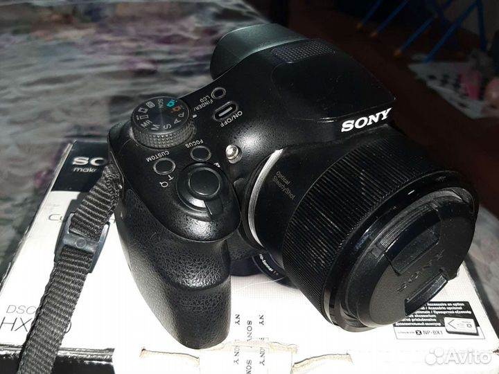 Цифровой фотоаппарат sony