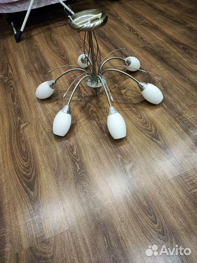 Люстра металлическая хром. со стекл. плафонами