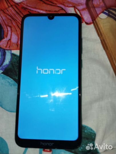 Телефон honor 8a