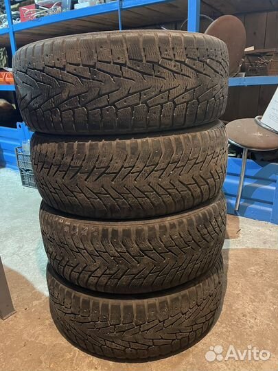 Nokian Tyres Hakkapeliitta 8 SUV 235/55 R18