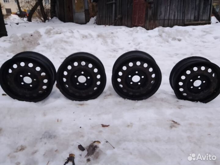 Автомобильные диски r16