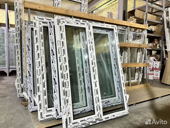 Окна рехау новые