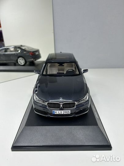 Модель 1:18 BMW 750 Li