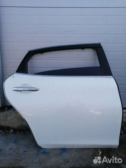 Дверь задняя правая Infiniti M35 Y51