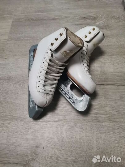 Фигурные коньки jackson freestyle