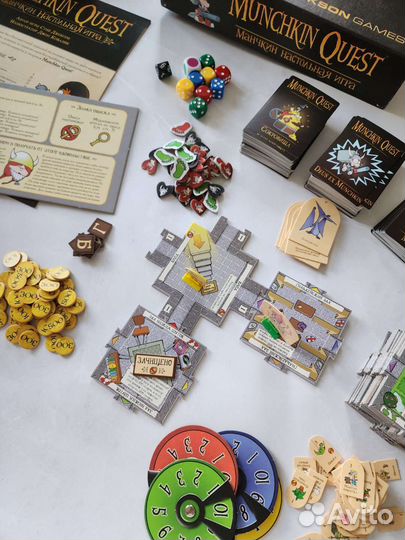 Настольная игра Манчкин. Munchkin quest в коробке
