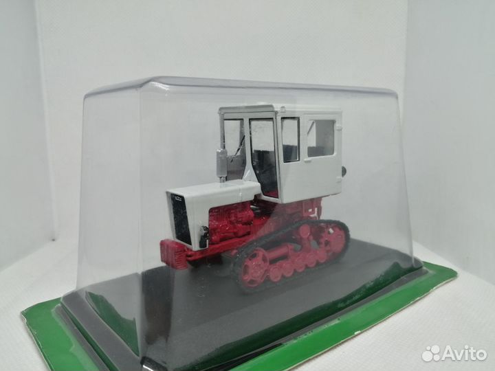 Модель Гусеничный трактор Т-70С