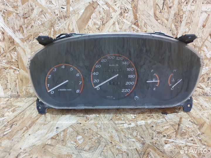 Панель приборов Honda CR-V 1996-2002