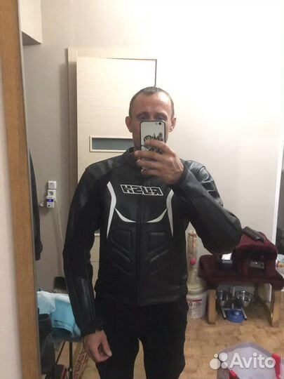 Мото куртка кожаная