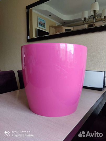 Кашпо горшок для цветов