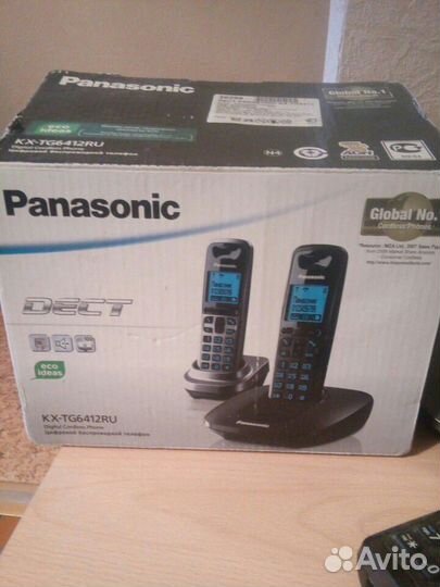 Телефон Panasonic с двумя трубками