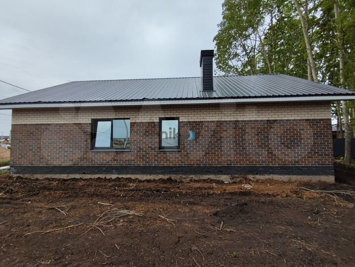 Дом 179 м² на участке 6,5 сот.