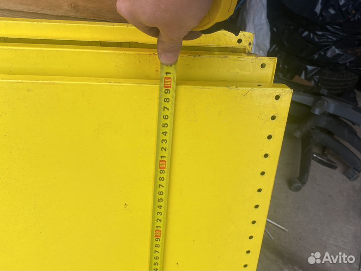 Металлические полки и кронштейны для полок