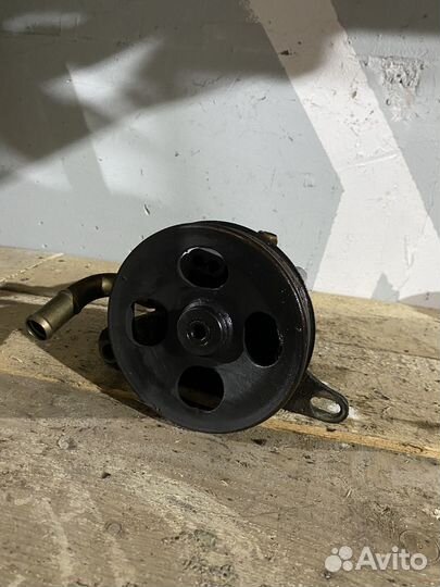 Насос гура mazda 626