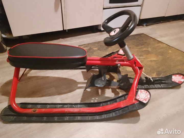 Детский снегокат бу