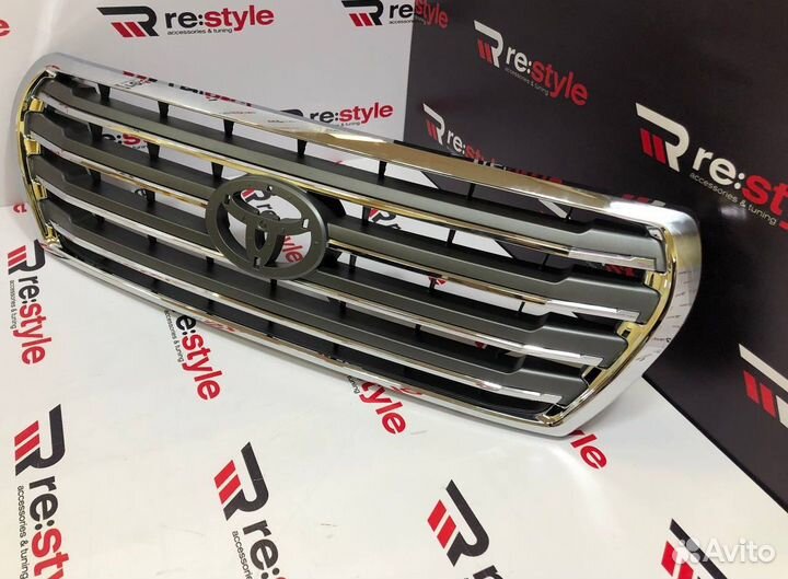 Решетка радиатора Toyota Land Cruiser 200 2м U472