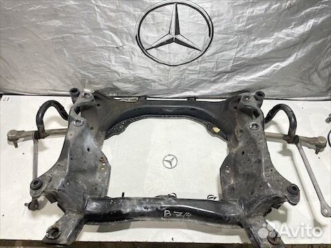 Подрамник передний Мерседес x204 GLK