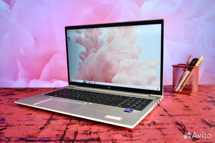 Легкий ультрабук HP / Core i7 / 512 GB / SSD