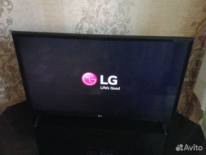 Телевизор LG 32Lj510u