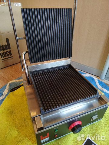 Гриль контактный прижимной с таймером