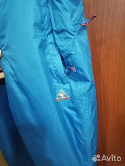 Горнолыжный костюм женский 42-44 размер
