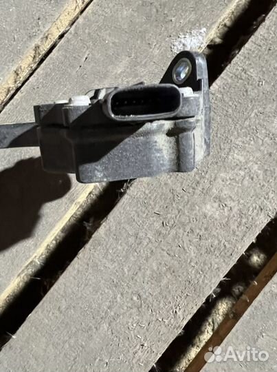 Педаль газа акселератор Toyota Corolla 150