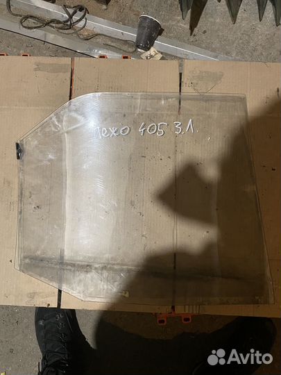 Стекло заднее левое peugeot 405