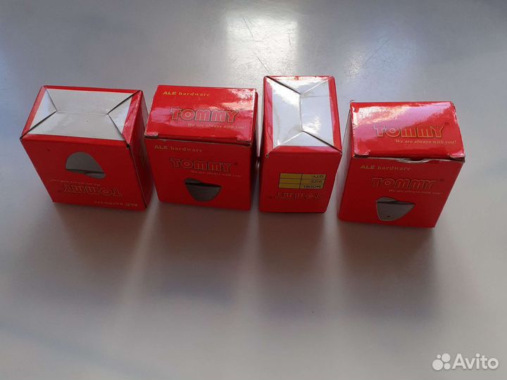 Держатель для полок