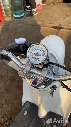 Ретро мотороллер