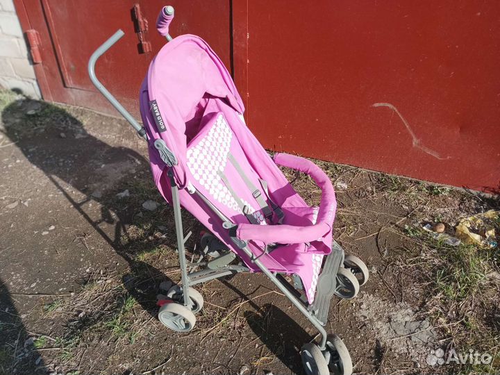 Прогулочная коляска