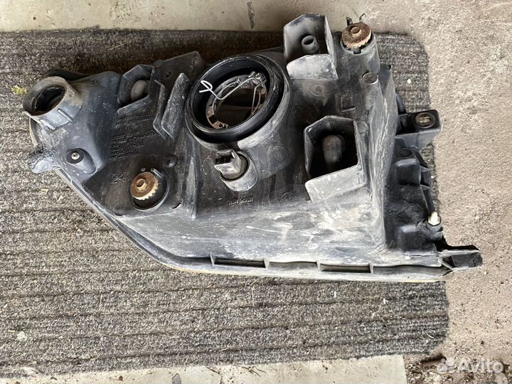 Фары передние mitsubishi pajero io pinin оригинал