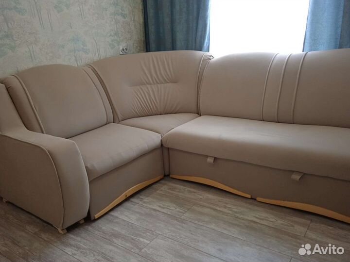 Перетяжка мягкой мебели