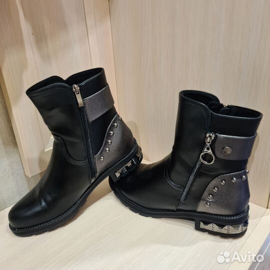 Ботинки женские
