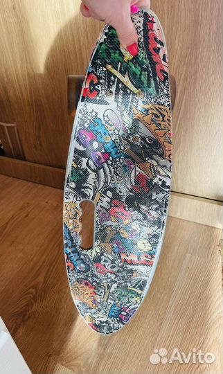 Скейт со светящимися колесами