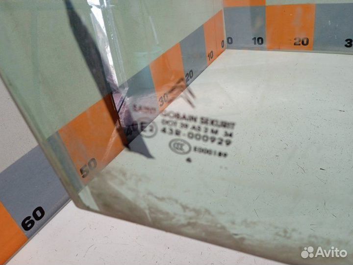 Стекло двери передней правой Citroen C4 1 1.6 2007