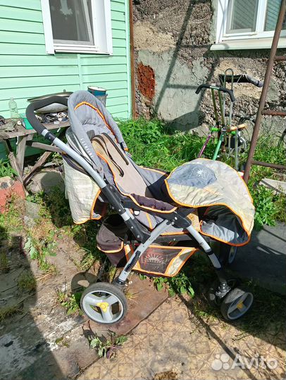 Прогулочная коляска
