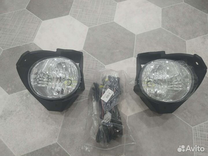 Противотуманки Toyota Hilux