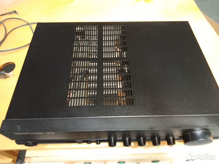 Стереоусилитель Harman Kardon HK 610