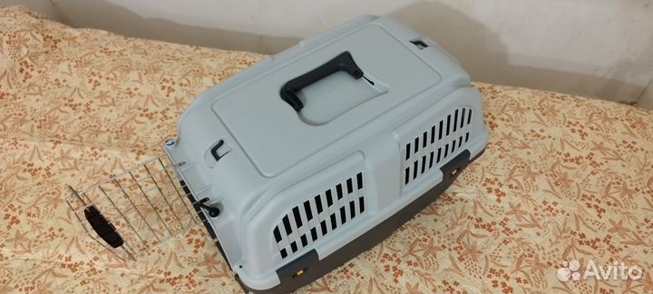 Переноска для животных пластиковая
